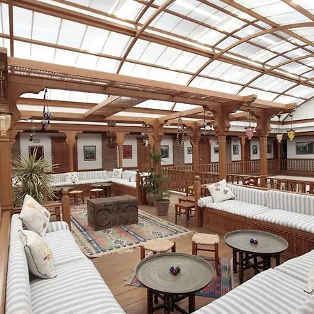 Kerme Ottoman Palace اكياكا